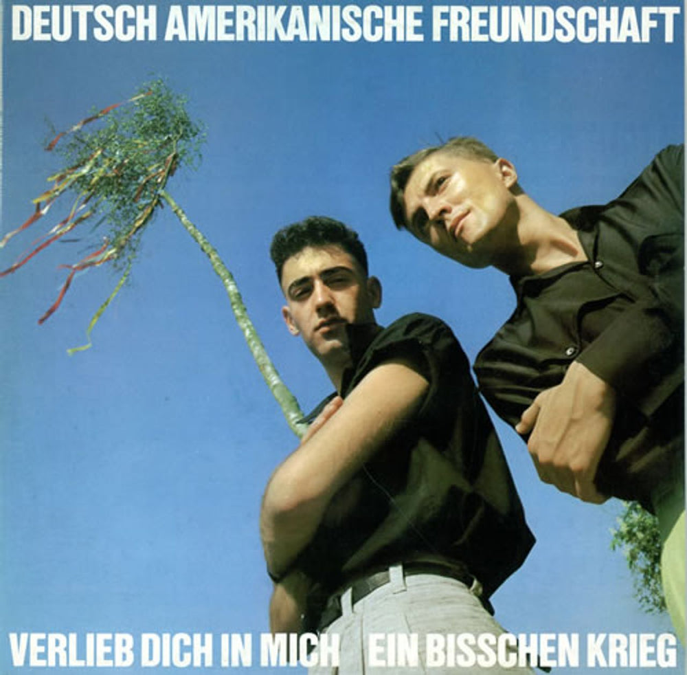 Deutsch Amerikanische Freundschaft Verlieb Dich In Mich UK 12" vinyl single (12 inch record / Maxi-single) VS520-12