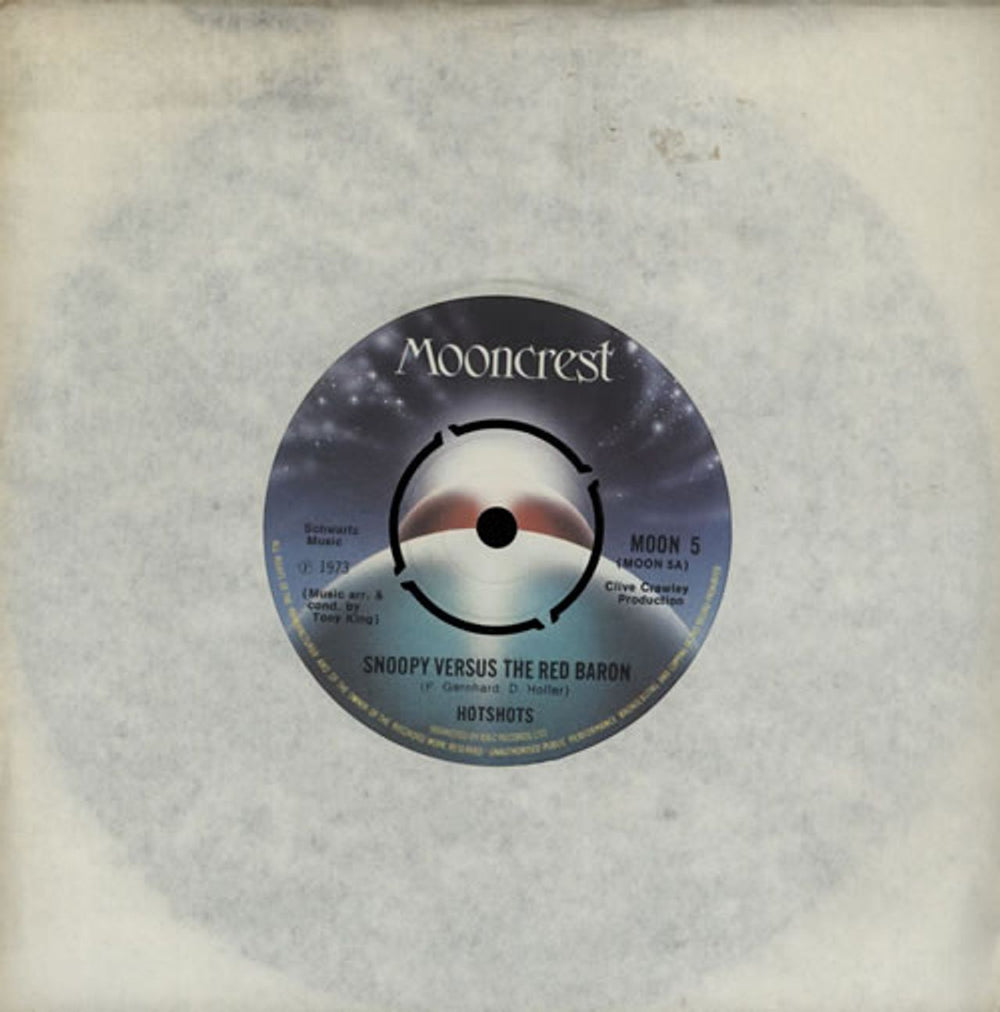 Hotshots Snoopy Versus The Red Baron - 4pr UK 7" vinyl single (7 inch record / 45) MOON5