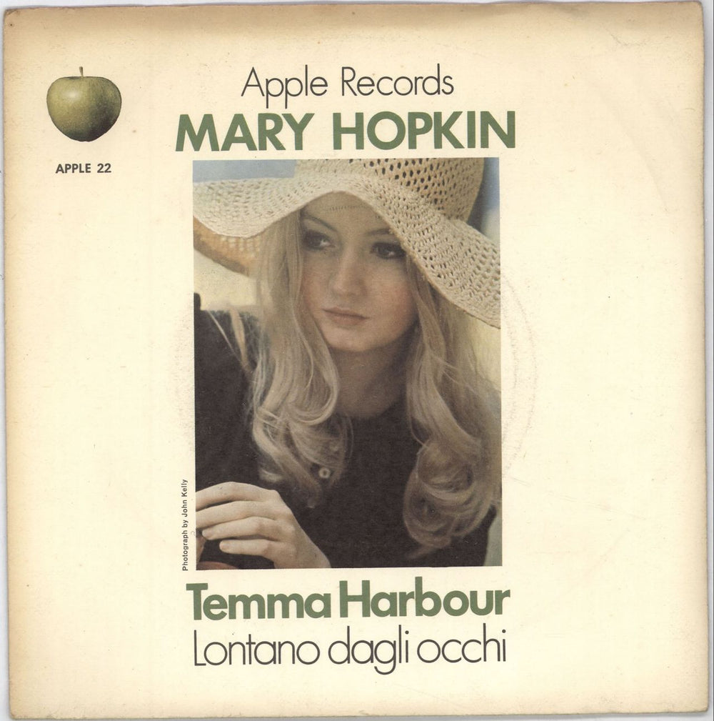 Mary Hopkin Temma Harbour - Green Titles - Solid UK 7" vinyl single (7 inch record / 45) APPLE22