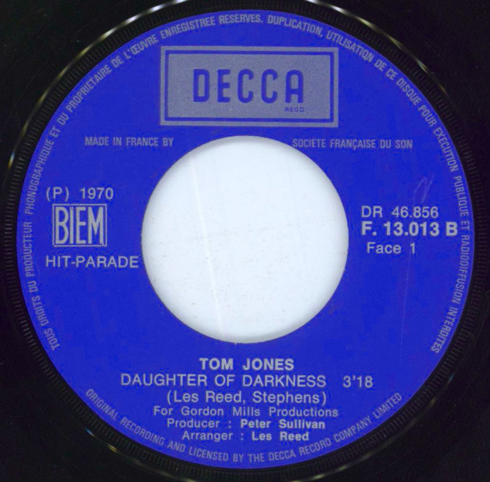 Tom Jones Daughter Of Darkness French 7" vinyl single (7 inch record / 45) TJO07DA802118